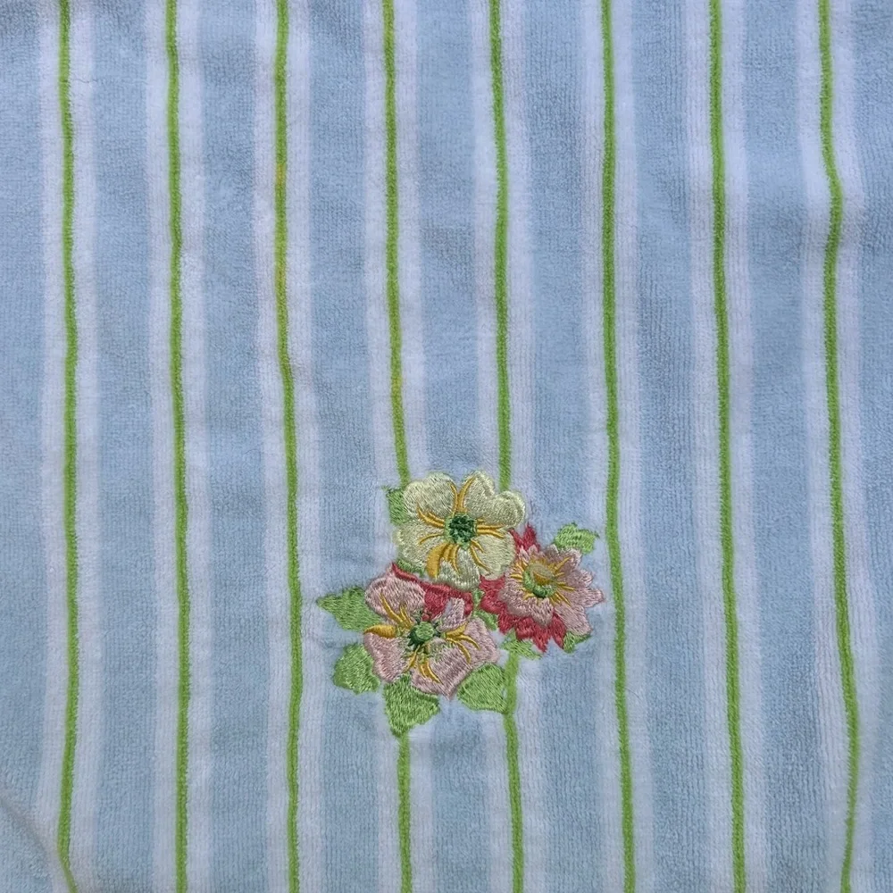 Longaberger this towel